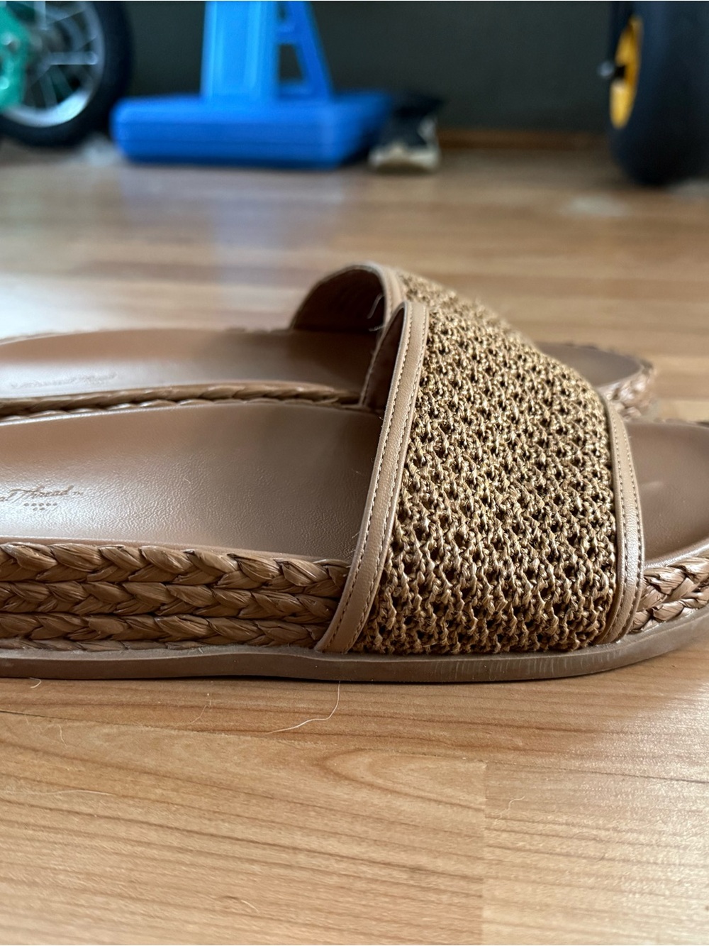 Universal Thread Tan Braided Slide Sandals